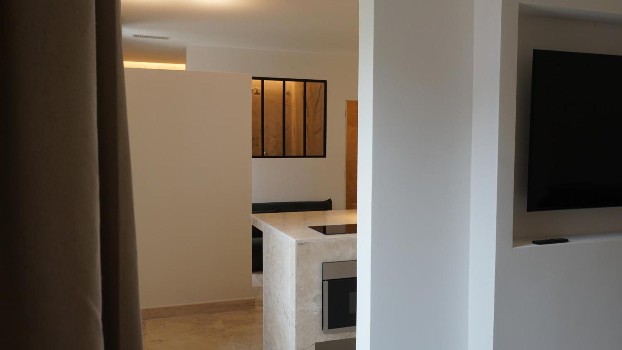 Kiwi Apartment Латина Екстериор снимка
