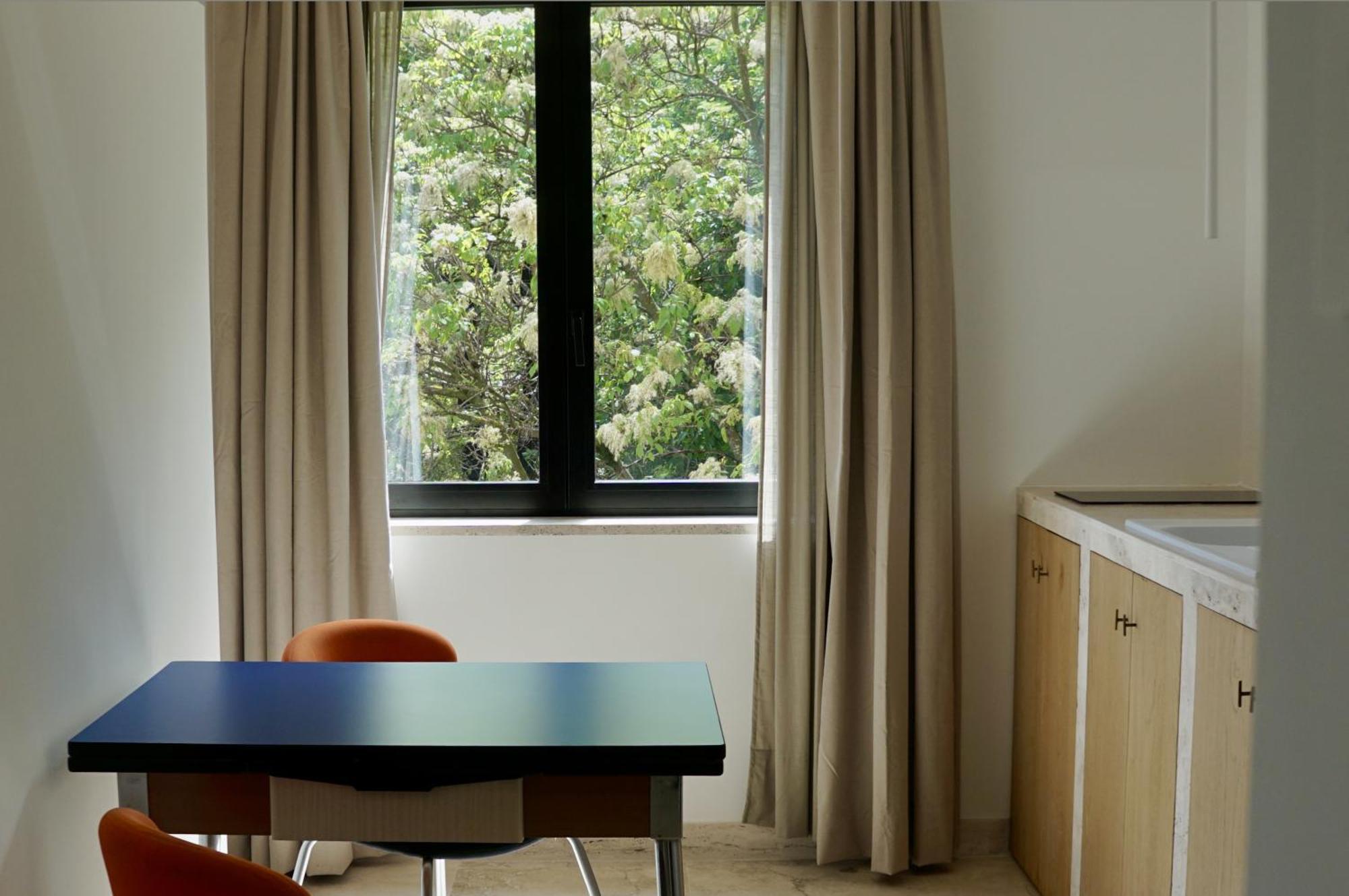 Kiwi Apartment Латина Екстериор снимка
