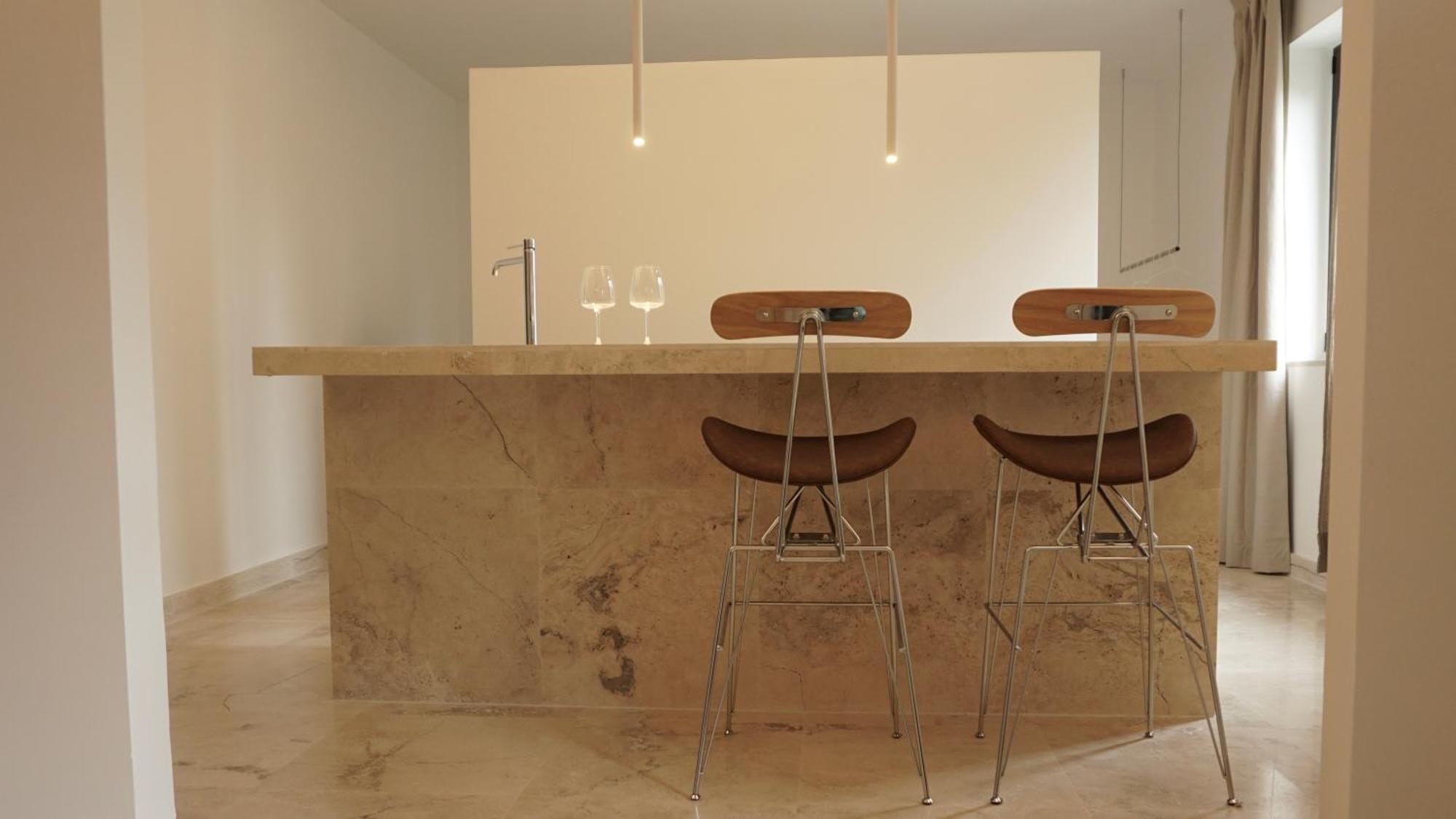 Kiwi Apartment Латина Екстериор снимка