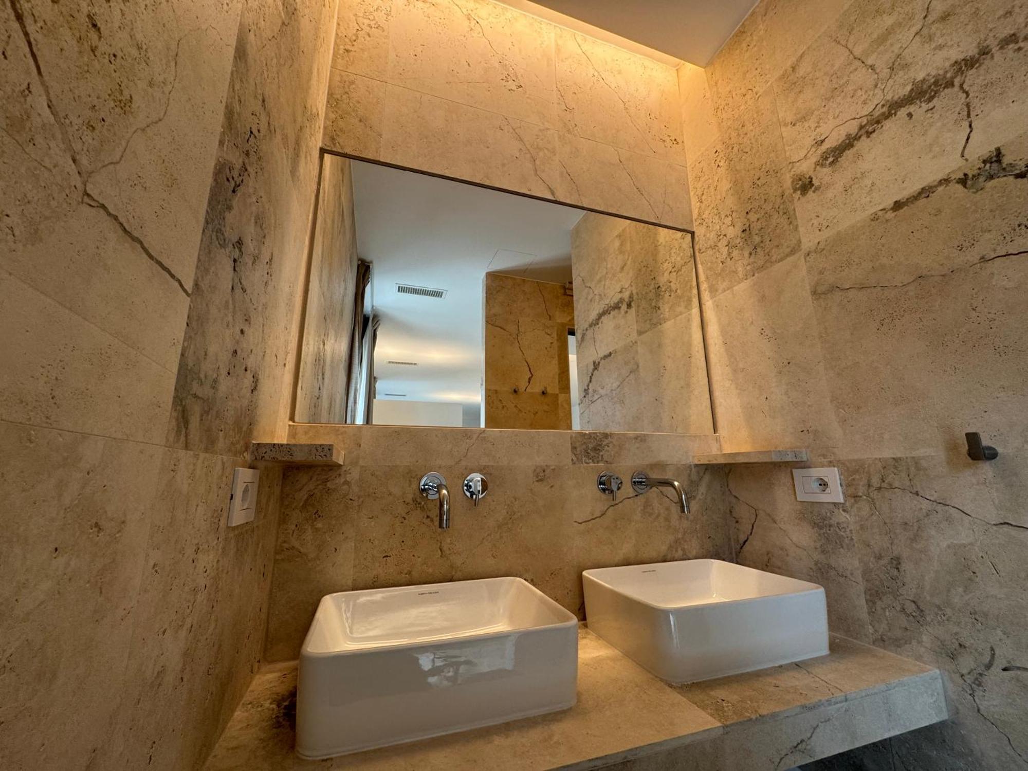 Kiwi Apartment Латина Екстериор снимка